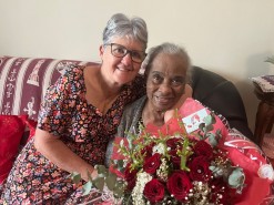 Saint-Benoît compte une nouvelle centenaire : Simone Folio !