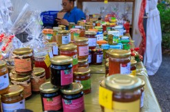 MARCHÉ DU TERROIR ET DE NOËL : ARTISANAT ET SAVEURS LOCALES