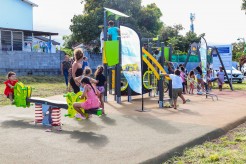 Inauguration des aires de jeux de Petit Saint-Pierre et des Orangers