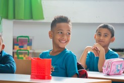 Saint-Benoît : première rentrée en uniforme scolaire à l’école André Hoareau