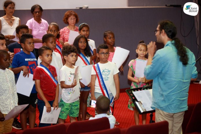 Les jeunes du CME (2022-2024) s’entraînent à chanter la Marseillaise !